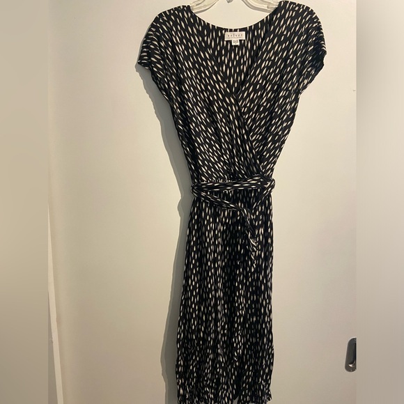 Velvet (brand) Dress - Picture 2 of 6